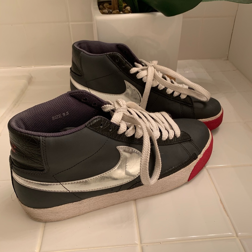 Nike Blazer Navy Blue/Red/Silver sz 9.5